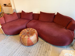 Divano Chaise Longue Curvo Rosso