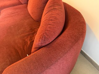 Divano Chaise Longue Curvo Rosso