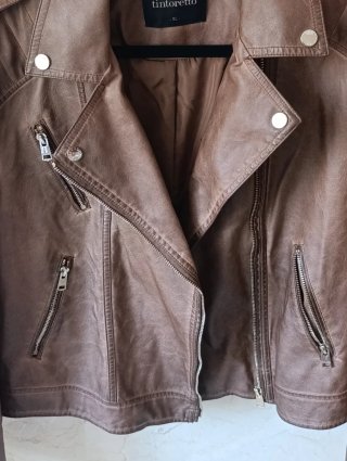 Cazadora efecto piel Tintoretto Marrón XL. NUEVA.