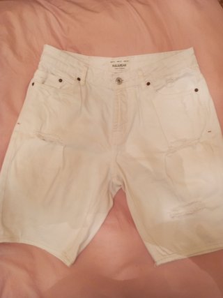 Pantalón corto vaquero blanco Pull&Bear