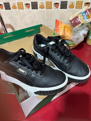 Zapatillas Puma Mujer Negras y Blancas