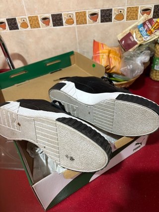 Zapatillas Puma Mujer Negras y Blancas