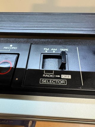 Radio Sanyo M 2405F Cassette AM/FM