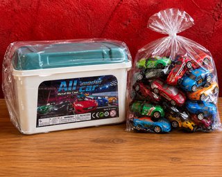 Caja 30 Coches Die Castt