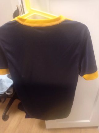 Camiseta Nike Dri-Fit Azul y Dorada
