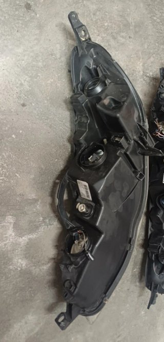 Faros Peugeot 407