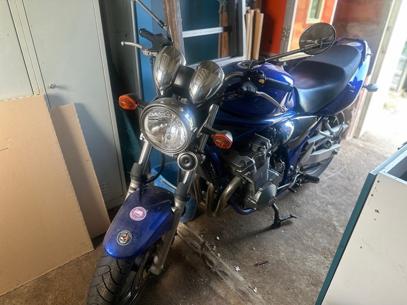 Suzuki Bandit 600 Azul