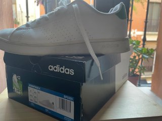 Zapatillas Adidas Advantage Blancas y Verdes