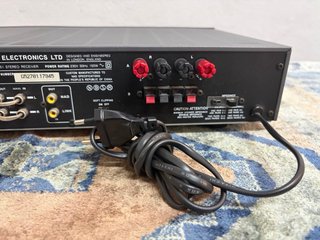 AMPLIFICADOR NAD 701