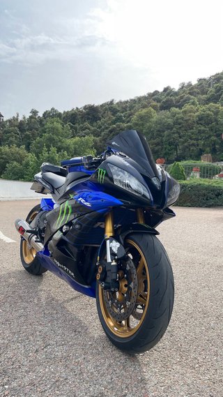 Yamaha R6R 06-07 monster energy