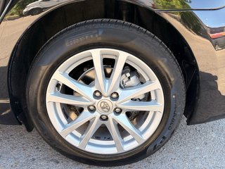 Toyota Avensis 2012