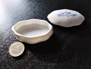 Cajita porcelana blanca con dibujo