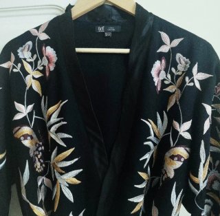 Kimono bordado Zara