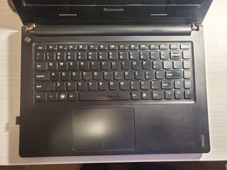 Portátil Lenovo Ideapad Negro - NEGOCIABLE