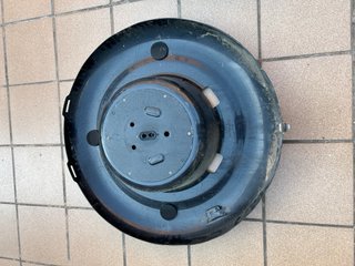 Tapa y base rueda Toyota Rav4 2004