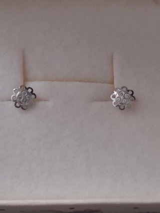 Lote pendientes oro 18k niña