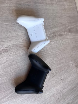 2 Mandos Xbox Inalámbricos - Blanco y Negro