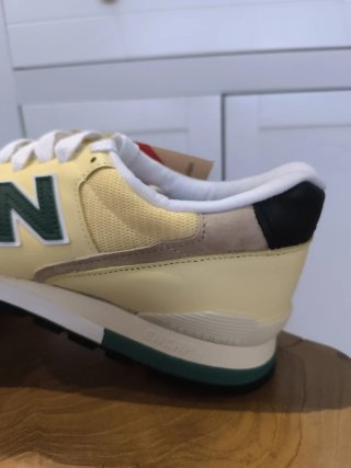 Zapatillas New Balance Amarillas y Verdes