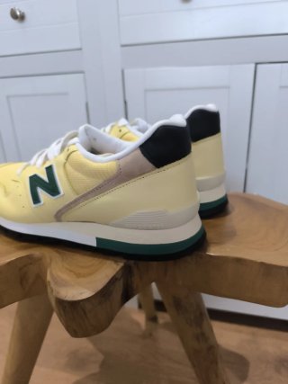 Zapatillas New Balance Amarillas y Verdes
