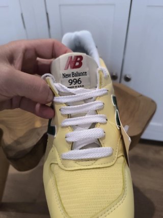 Zapatillas New Balance Amarillas y Verdes