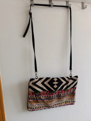 Bolso bandolera Zara estampado étnico