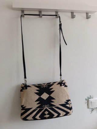 Bolso bandolera Zara estampado étnico