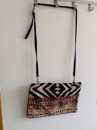 Bolso bandolera Zara estampado étnico