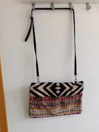 Bolso bandolera Zara estampado étnico