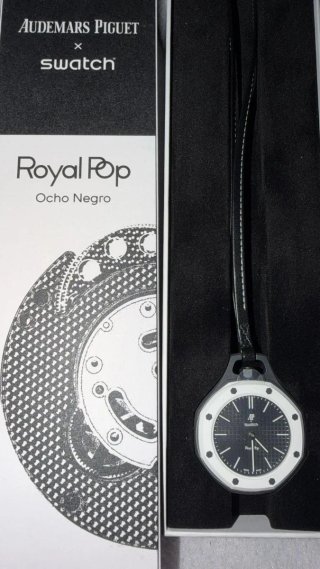 Reloj Audemars Piguet x Swatch Negro Blanco