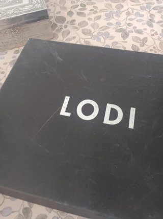 Zapatos de tacón Lodi plateados con pedrería