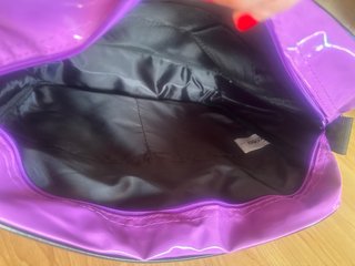 NuEVA Bolsa bandolera morada con dibujo de perro