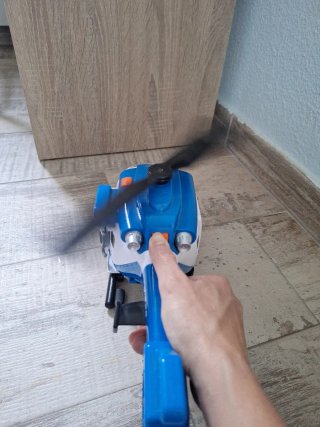 Helicóptero de recate de juguete azul y blanco