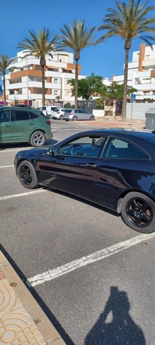 Mercedes-Benz Clase C 2004