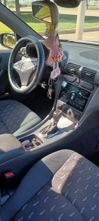 Mercedes-Benz Clase C 2004