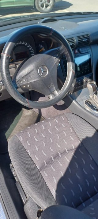 Mercedes-Benz Clase C 2004