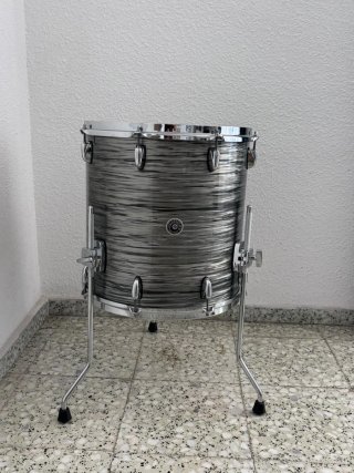 TOM DE PIE DE BATERÍA Y MODELO GRETSCH BROOKLYN