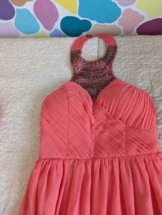 3 Vestidos de Fiesta Dorados y Rosas