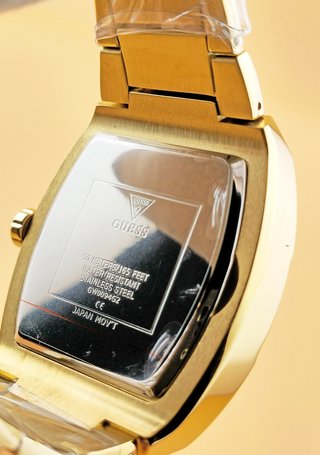 Reloj Guess Phoenix nuevo dorado