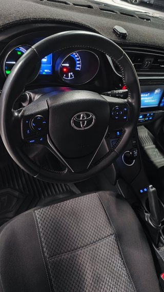 Toyota Auris 2016