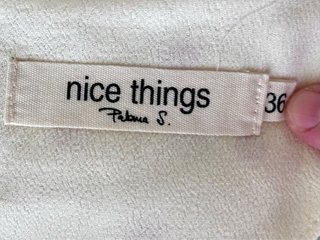 Blusa Nice Things lunares rosas y fondo marfil T-S