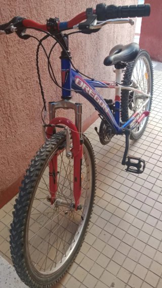 Bicicleta de montaña 24 pulgadas como nueva