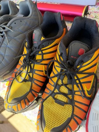 Pack de zapatillas de Nike y puma