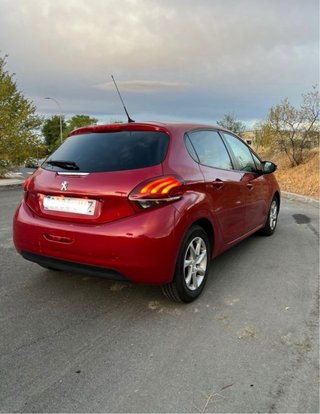 Peugeot 208 2015