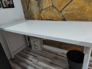 Escritorio Ikea Madera y Metal Blanco