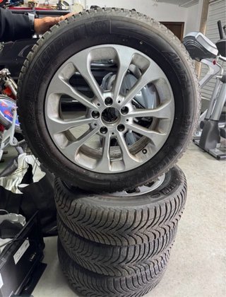 Llantas Mercedes 17 con neumáticos