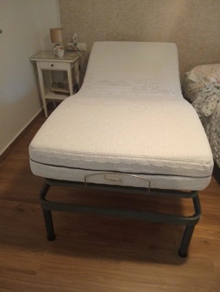 Cama articulada eléctrica