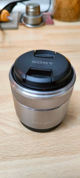 Lente Sony E 3.5/30 Macro