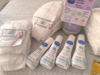 Lote bebé: pañales, Mustela, Mam, Weleda