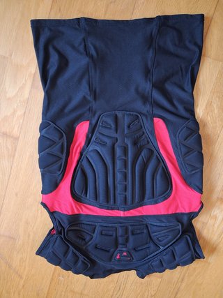 Equipamento Paintball: Colete e Carregadores