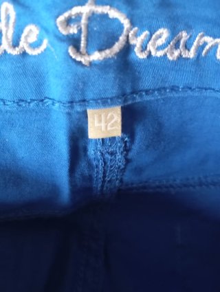 2 Pantalones cortos Inside. Talla 42